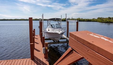 A home in PORT CHARLOTTE