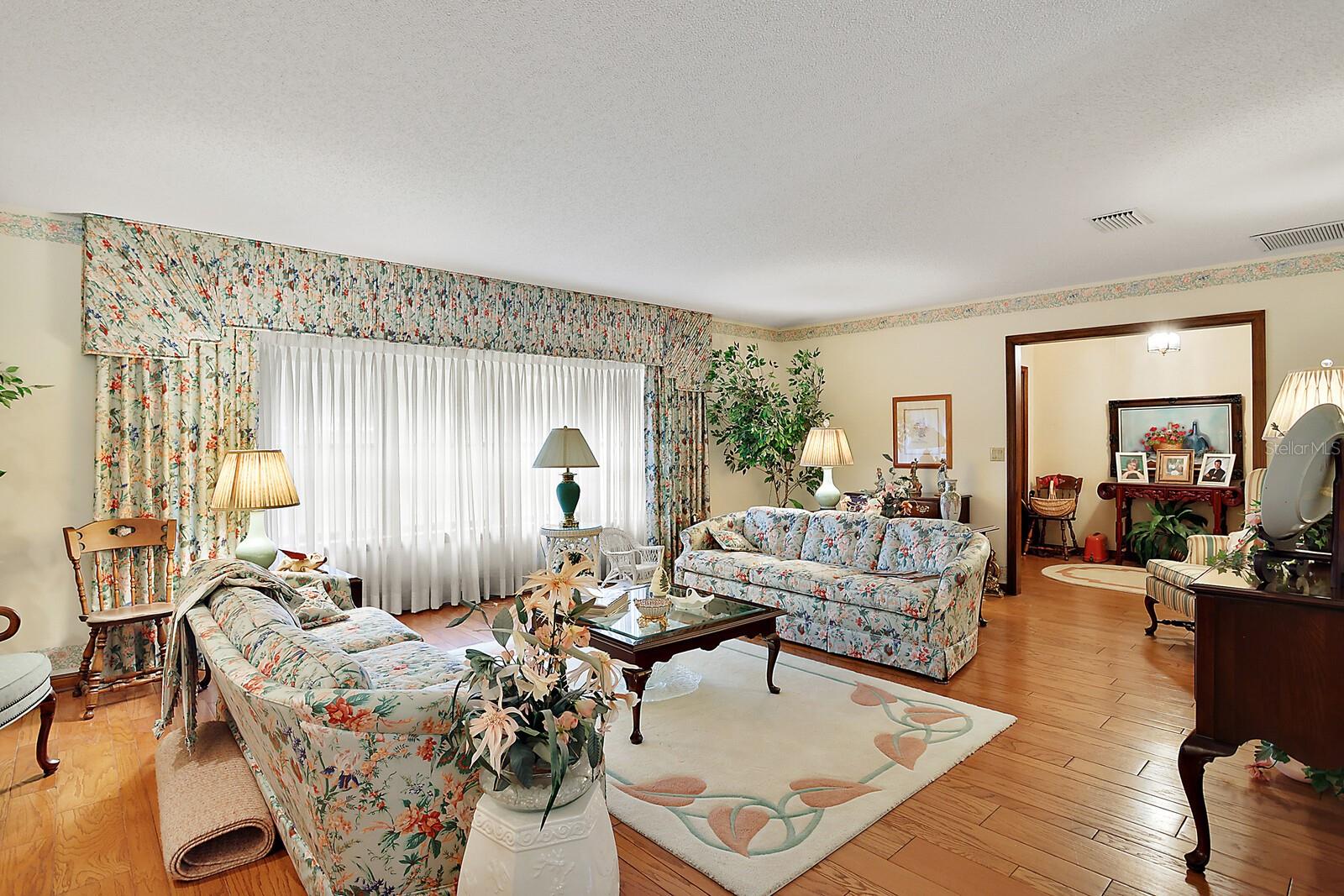 10290 BUCK ROAD