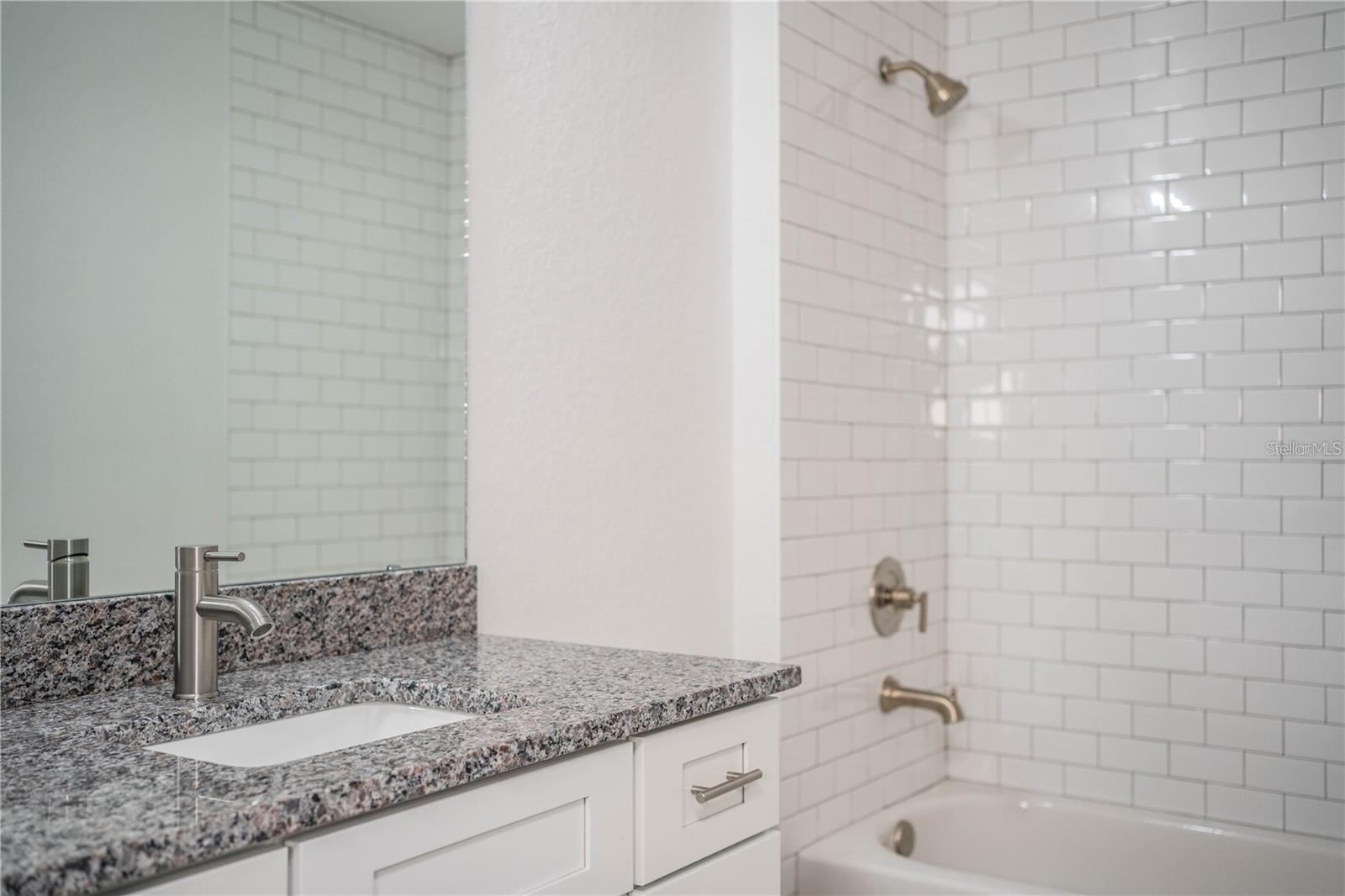 COLLEGE HILL SUB - Residential