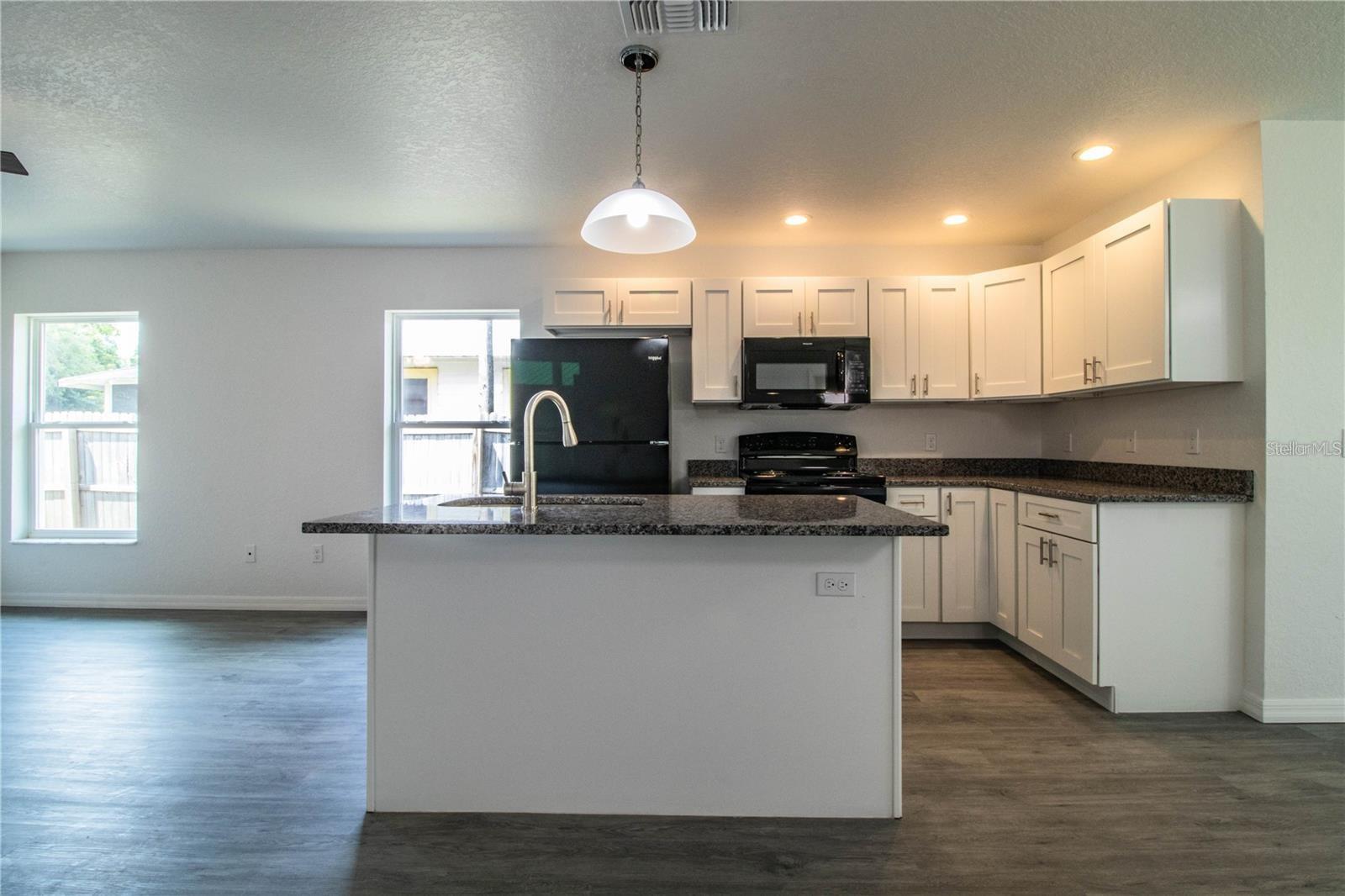 COLLEGE HILL SUB - Residential