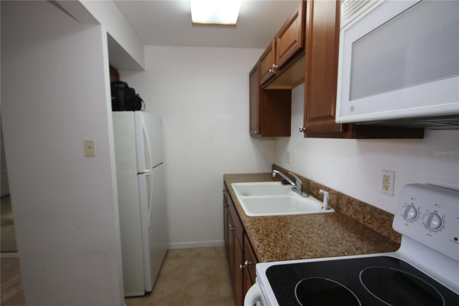 1235 S HIGHLAND AVENUE 5-209