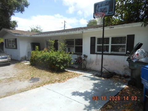 Property photo of 1109 Rosery Road Ne, Largo, FL 33770