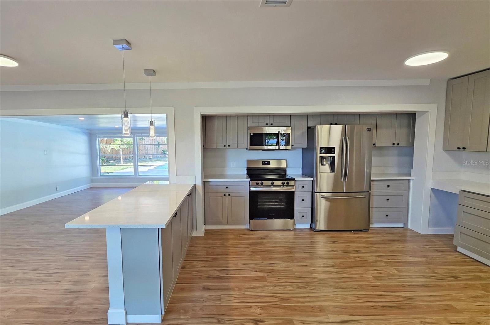 SARASOTA SPGS - Residential