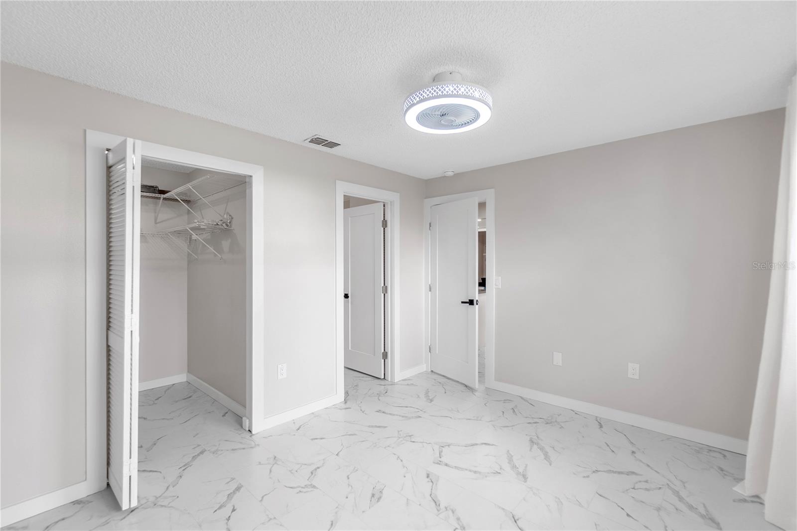 MEADOWCROFT SOUTH - Residential