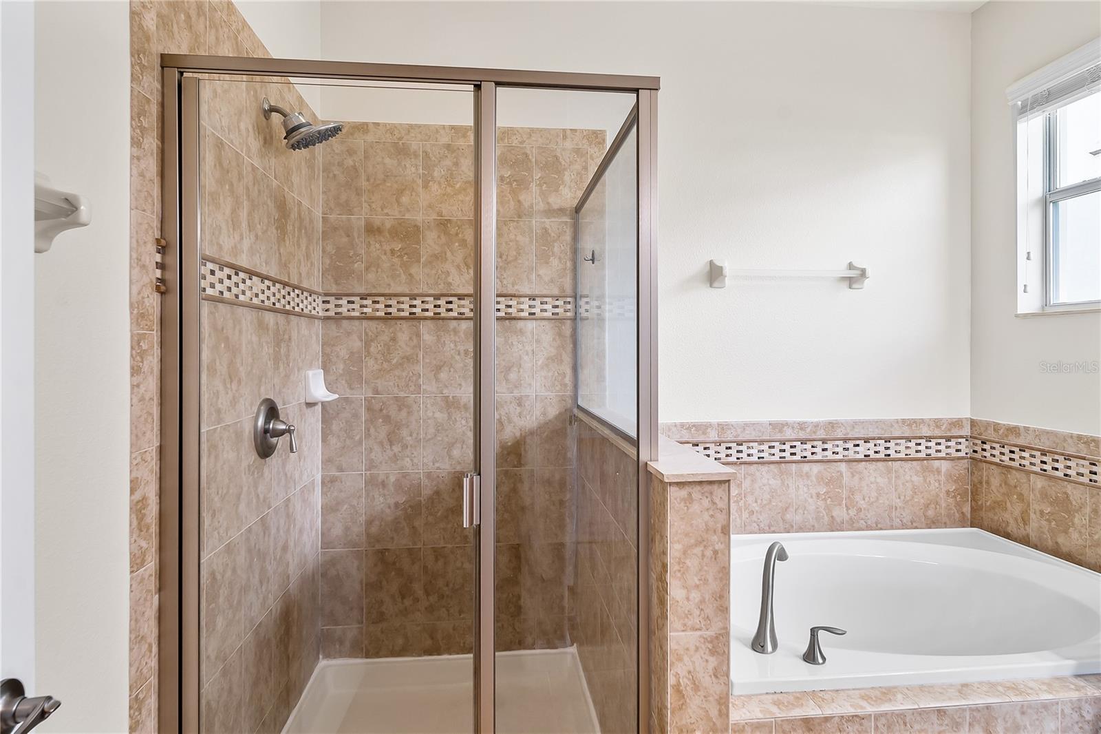 WYNDHAM LAKES ESTATES - Residential Lease