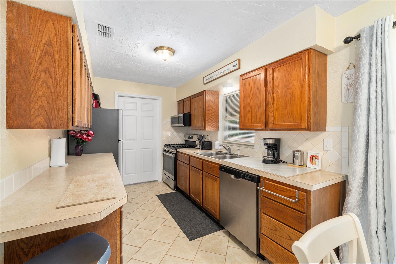 BELLEVIEW HEIGHTS ESTATE - Residential