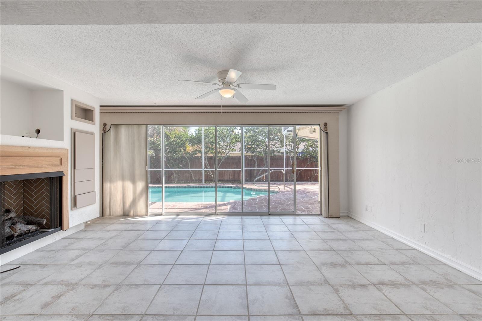 WOODMERE SOUTH UNIT 01 - Residential