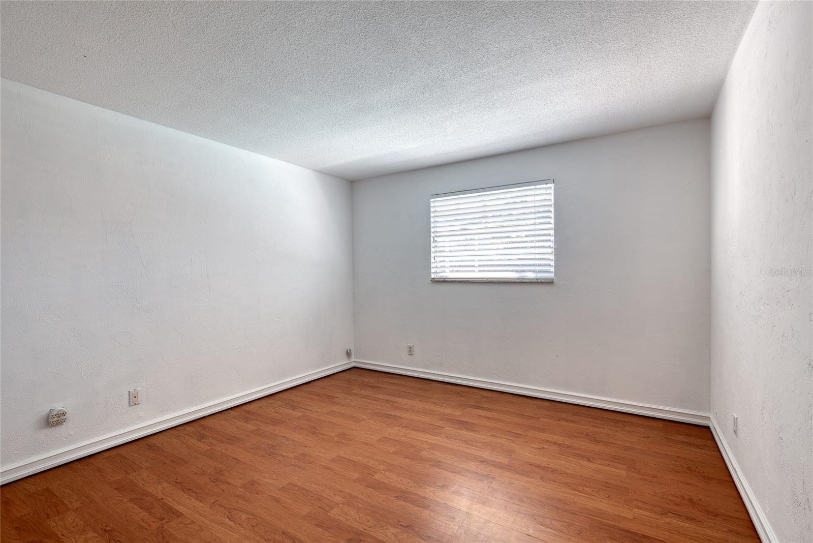 WOODMERE SOUTH UNIT 01 - Residential