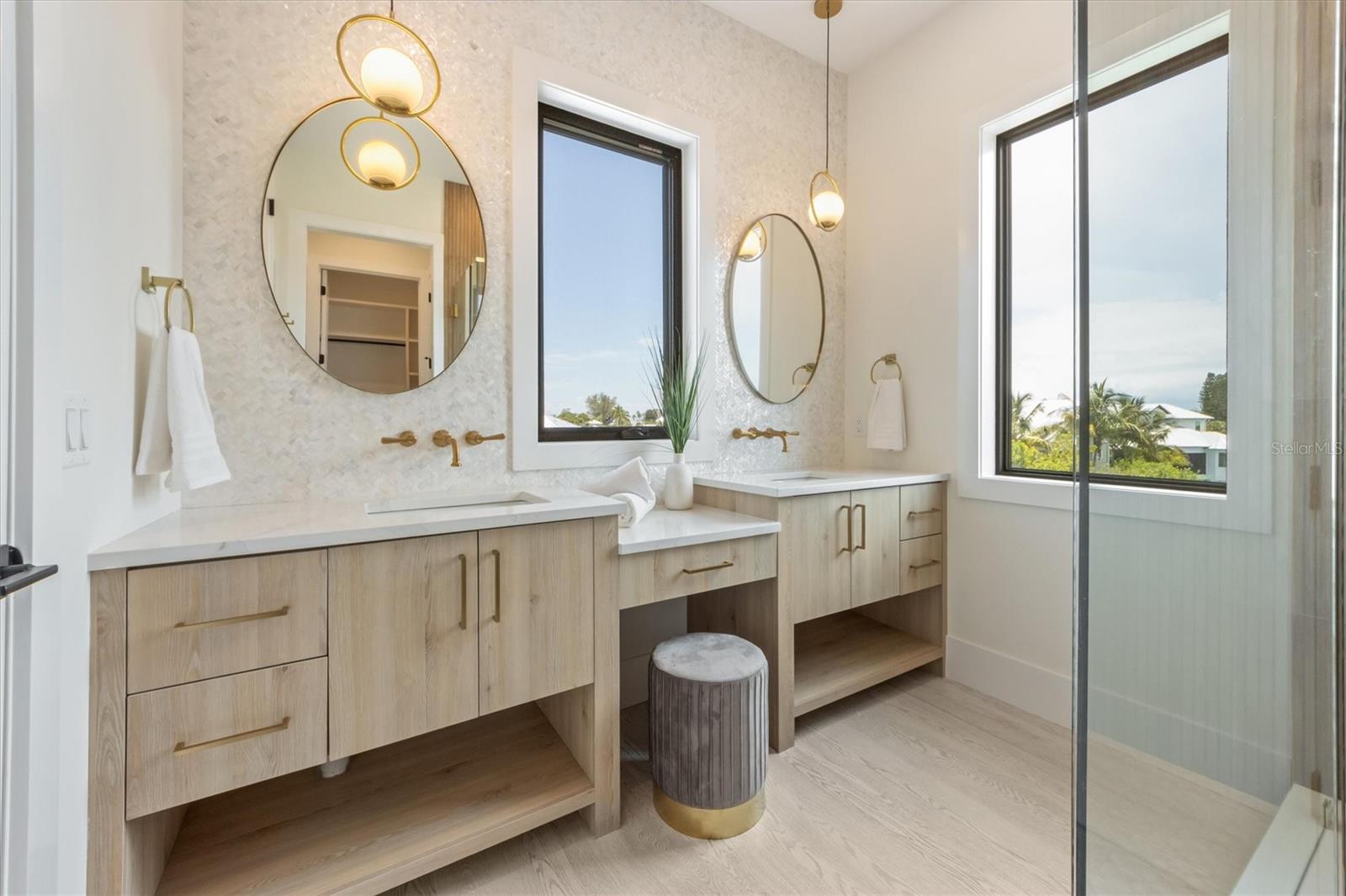 LUANA ISLES - Residential