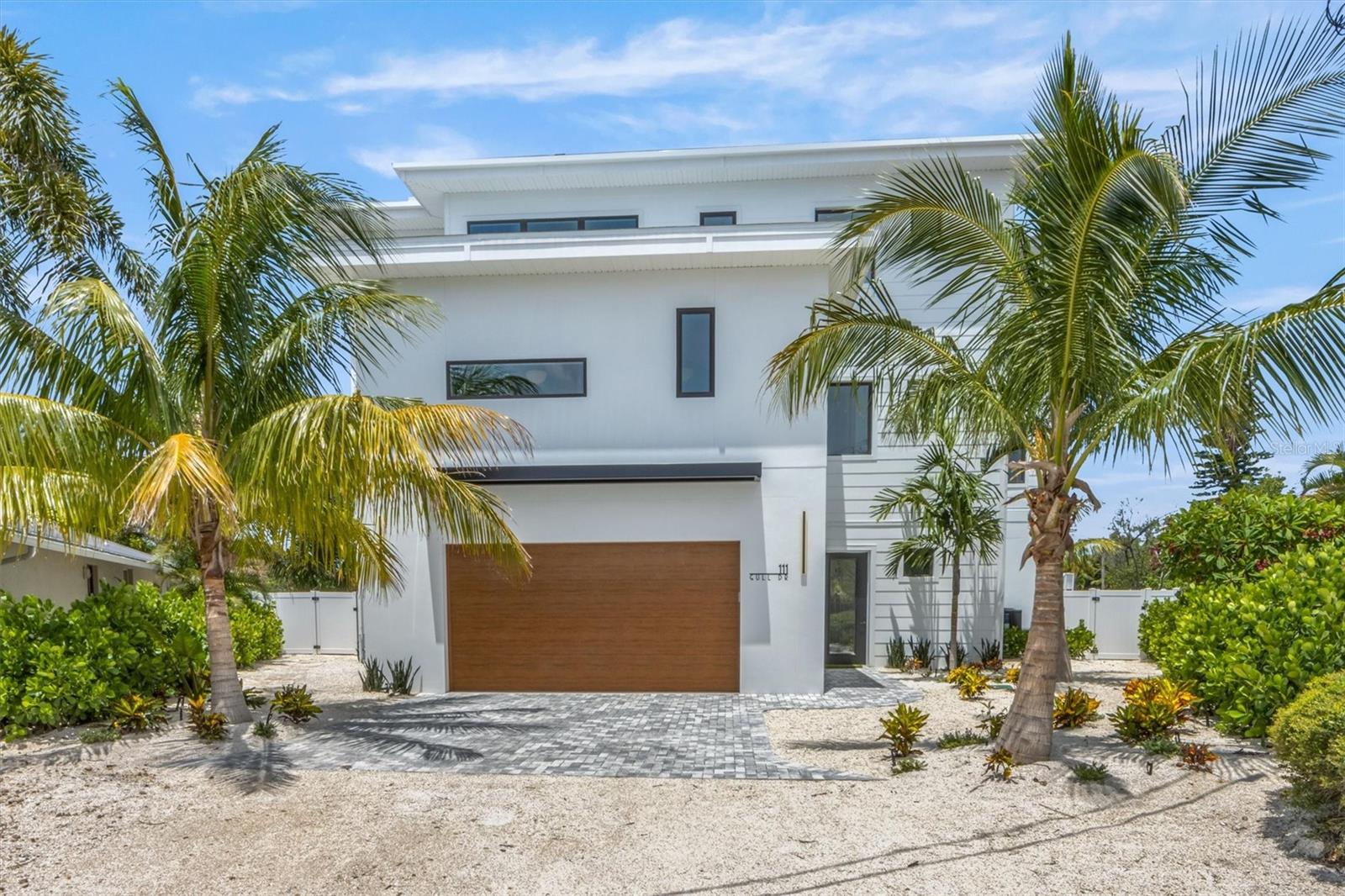 111 GULL DRIVE