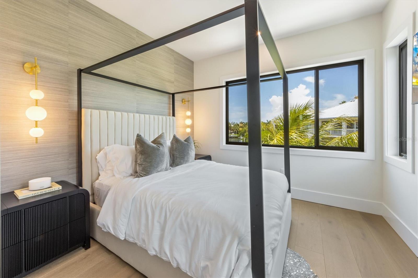 LUANA ISLES - Residential