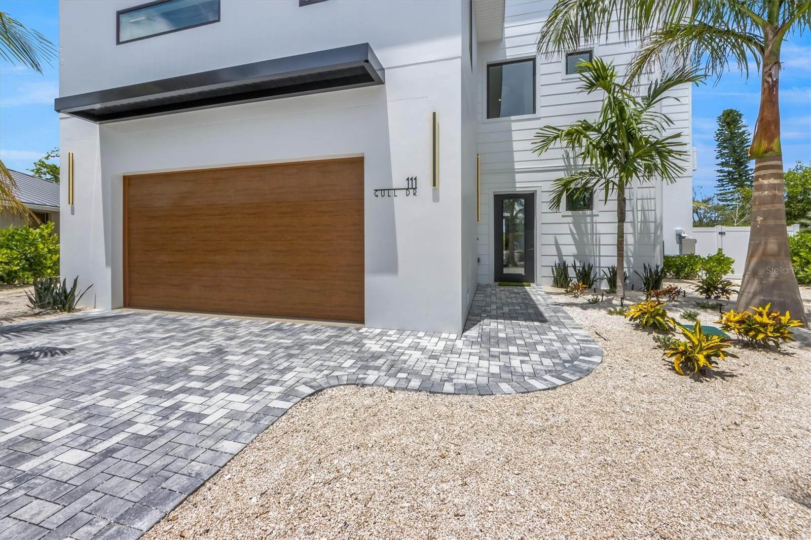 111 GULL DRIVE