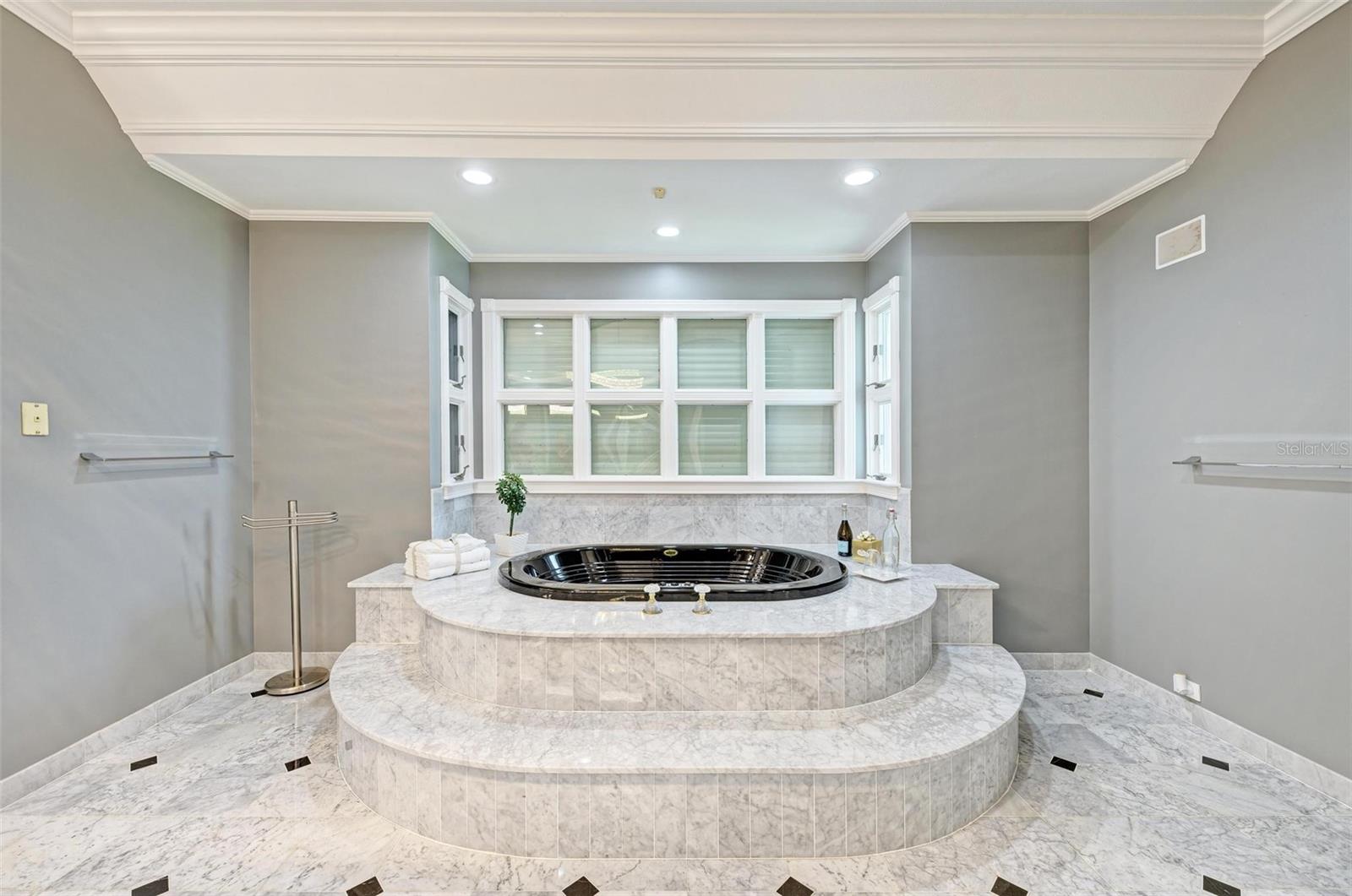 ENGLEWOOD GARDENS - Residential