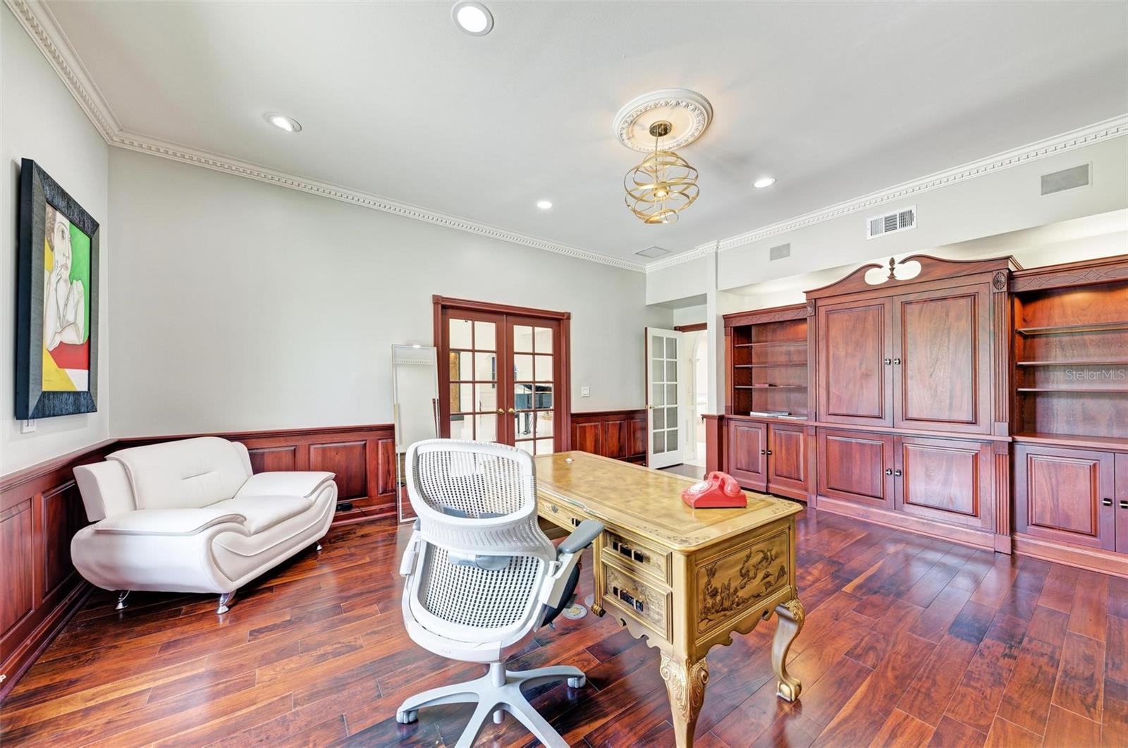 ENGLEWOOD GARDENS - Residential