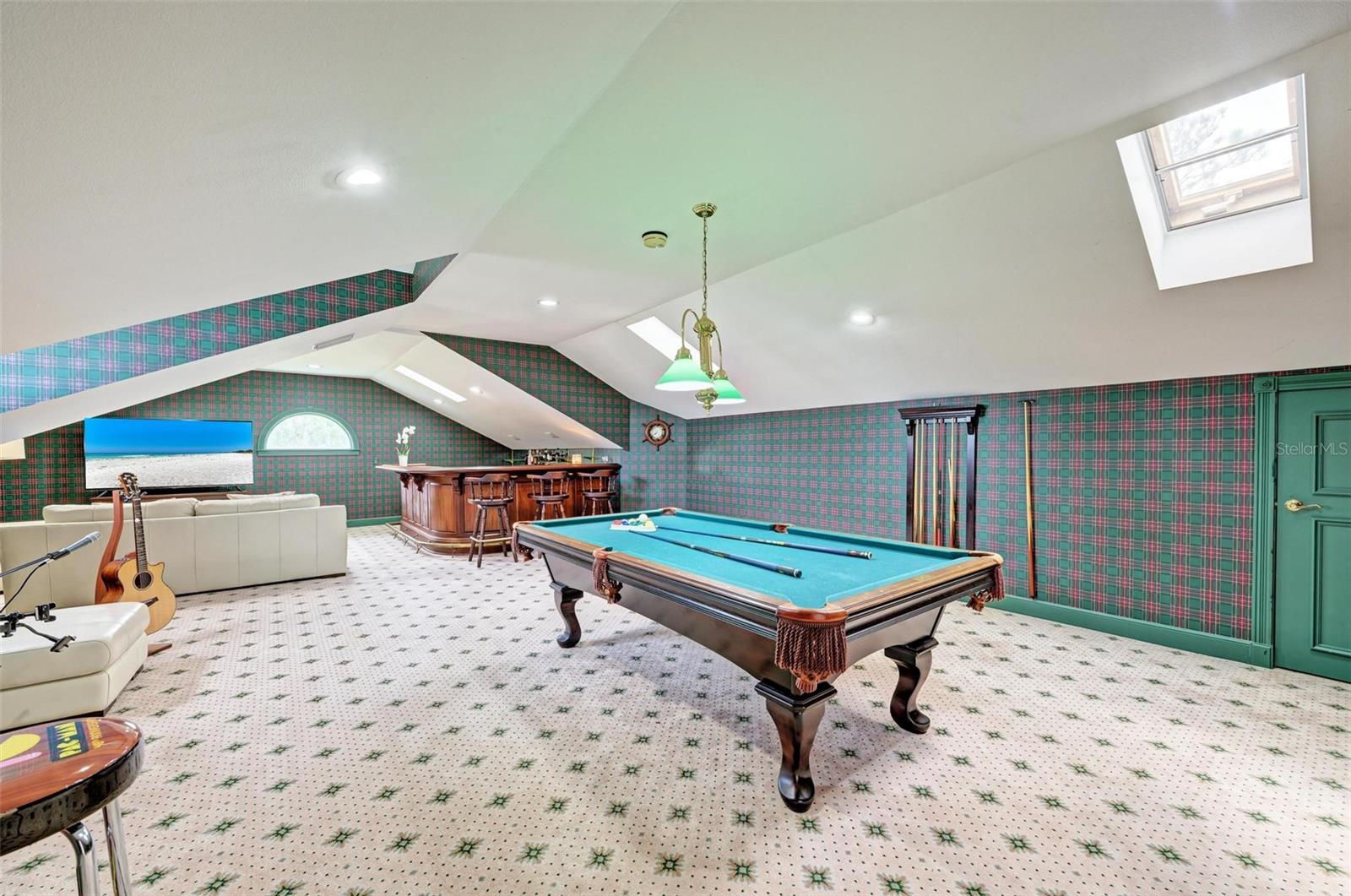 ENGLEWOOD GARDENS - Residential