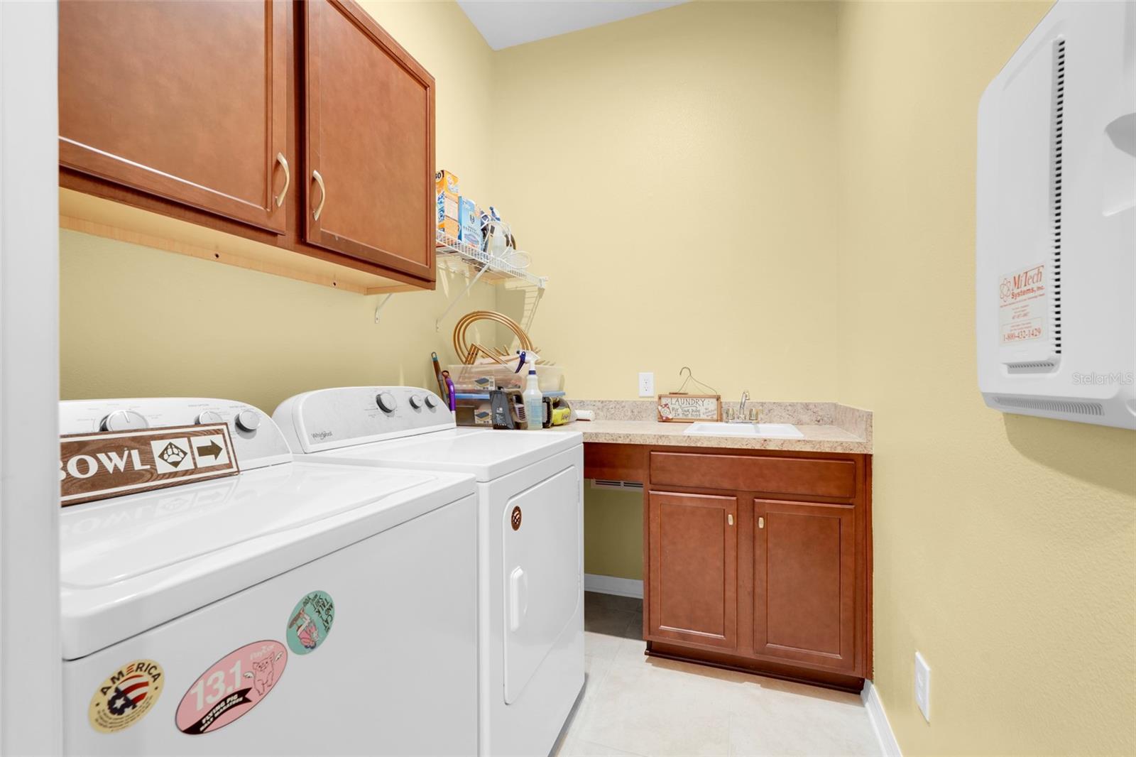 JOHNS LAKE LNDG PH 4 - Residential