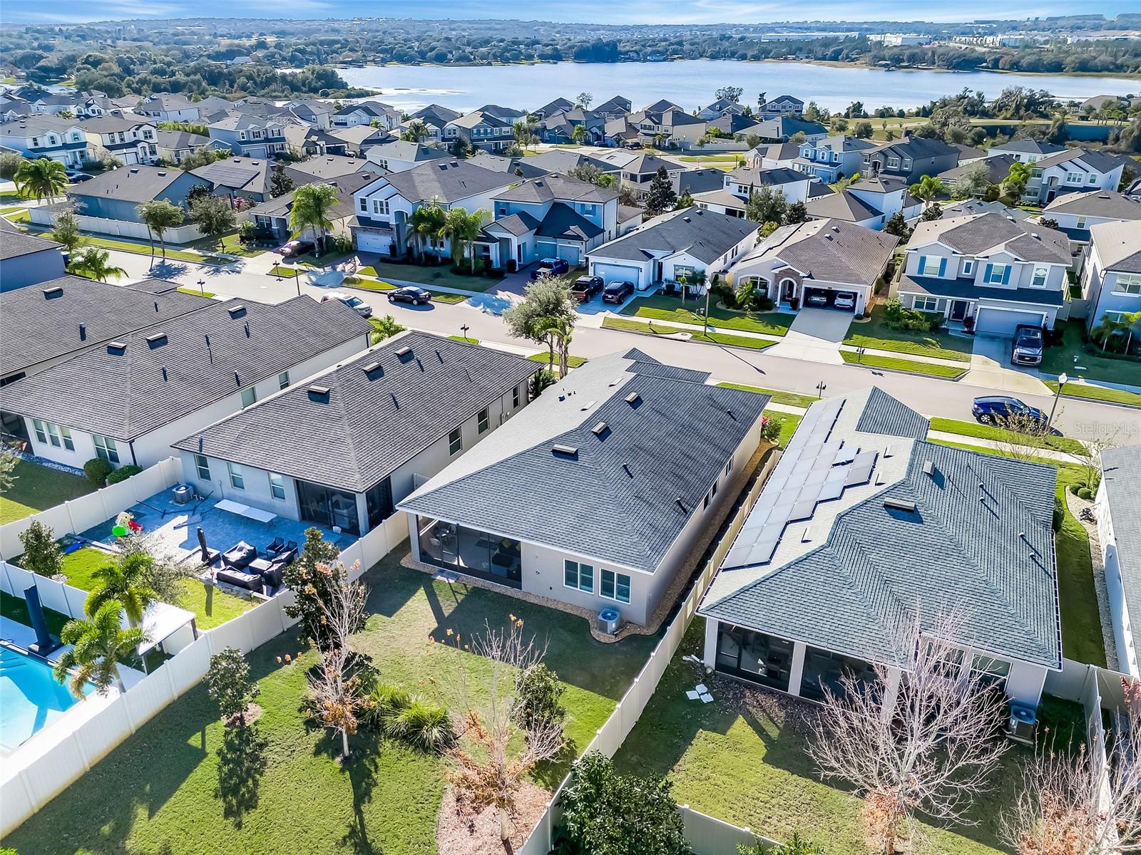 JOHNS LAKE LNDG PH 4 - Residential