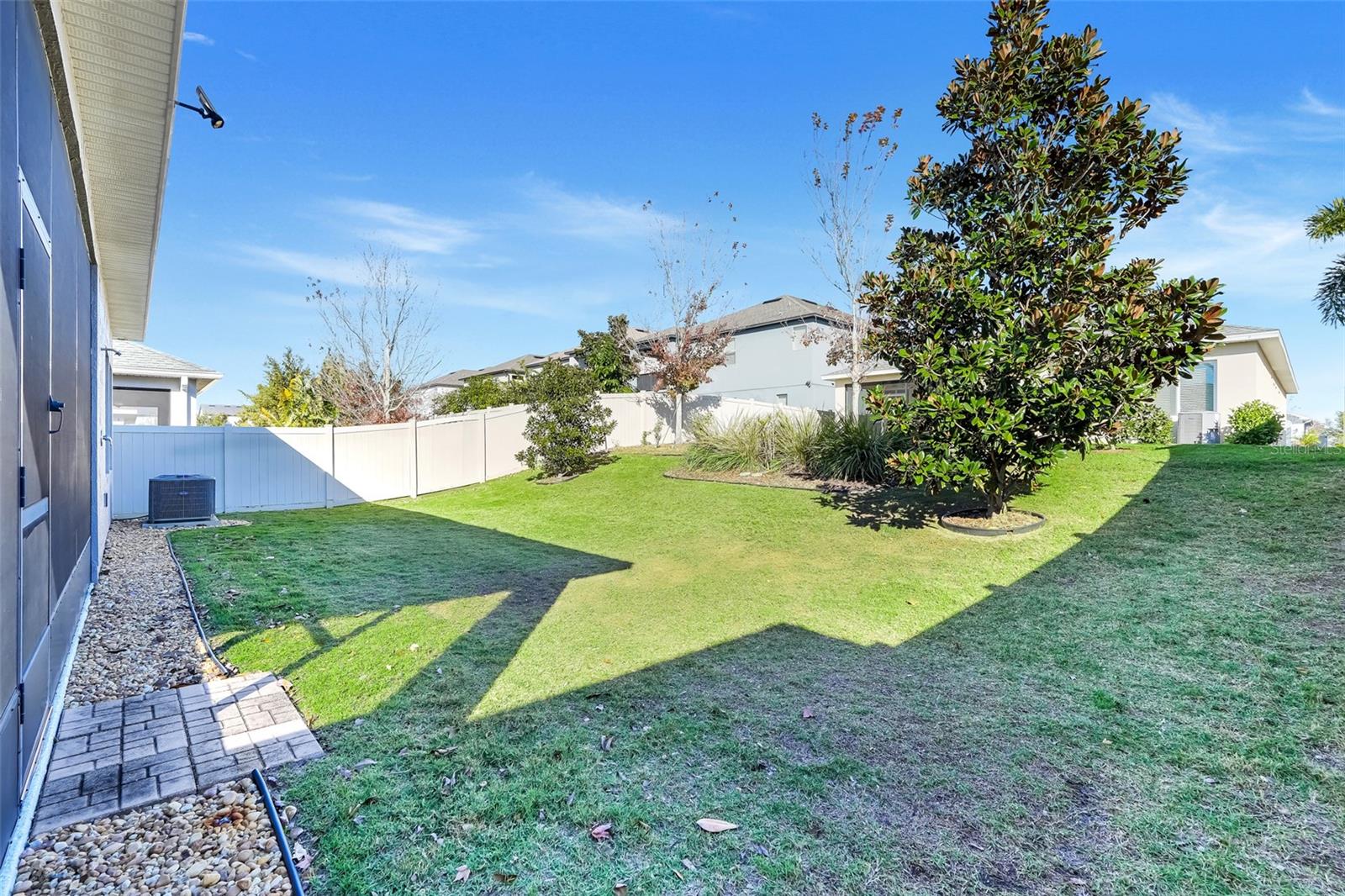 JOHNS LAKE LNDG PH 4 - Residential