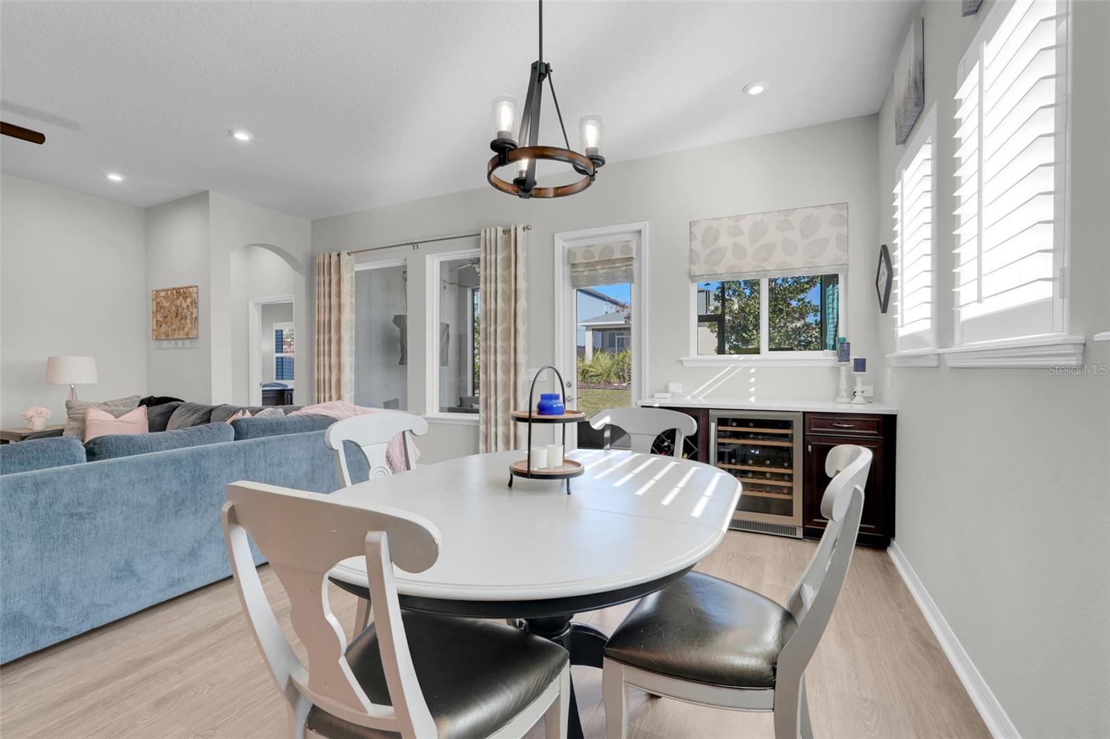 JOHNS LAKE LNDG PH 4 - Residential