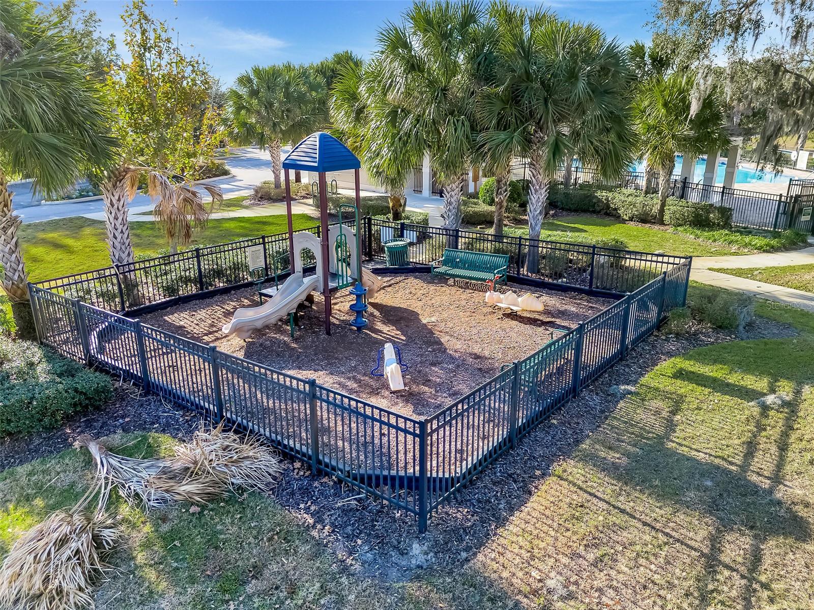 JOHNS LAKE LNDG PH 4 - Residential