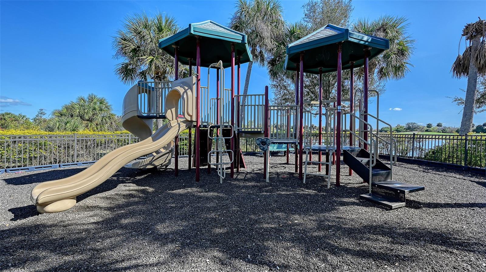 SARASOTA NATIONAL - Residential