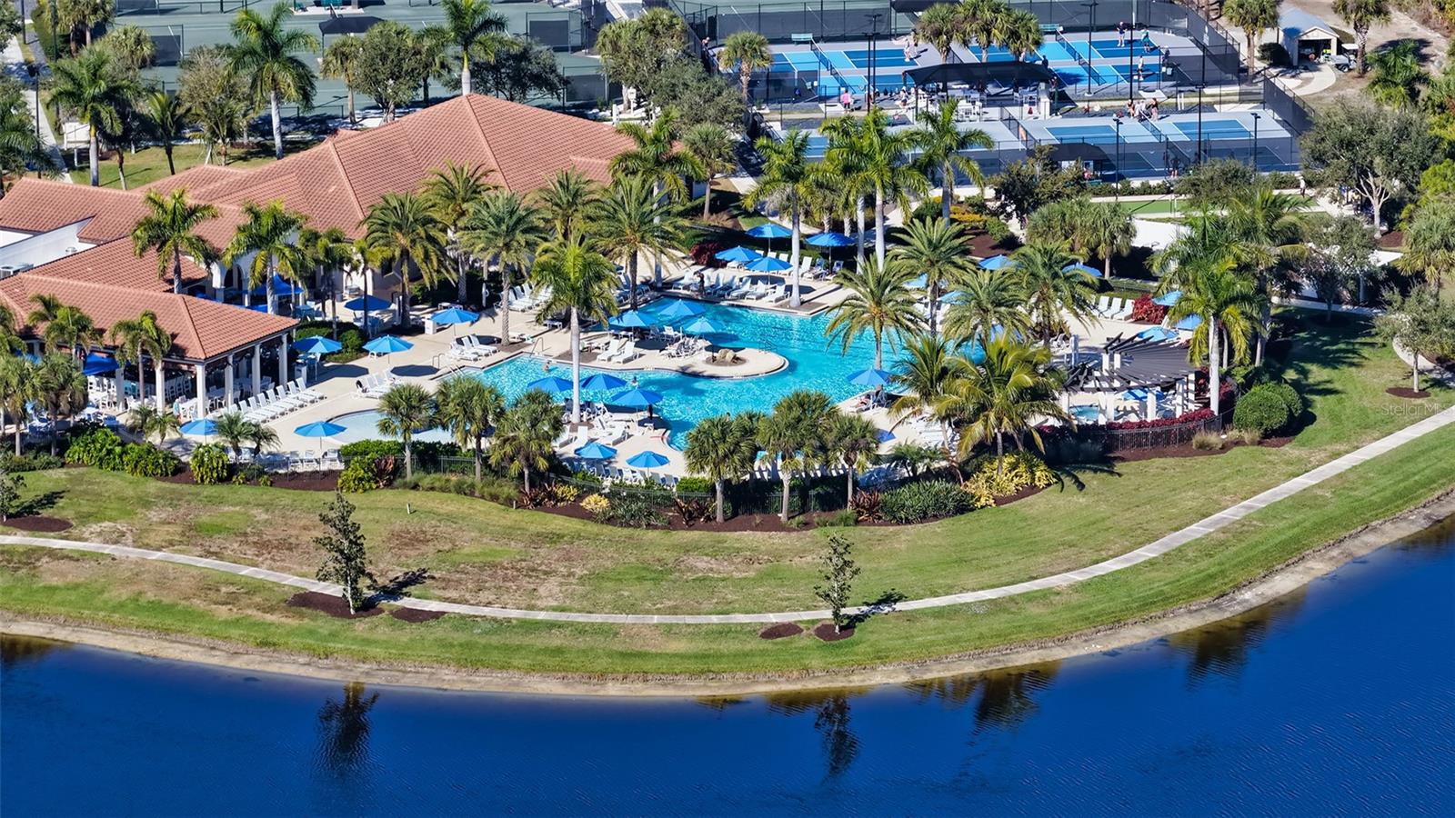 SARASOTA NATIONAL - Residential
