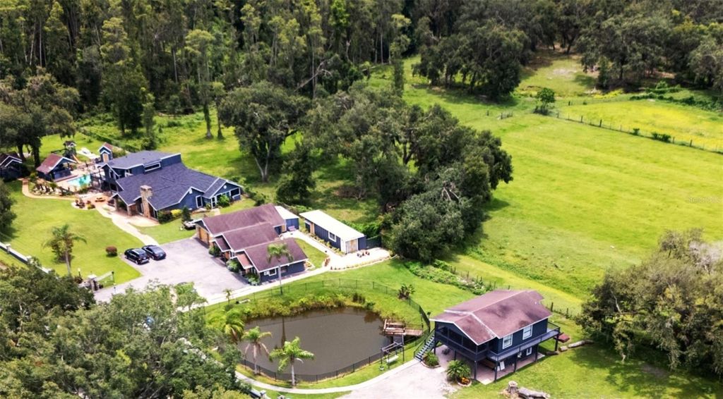 Photo of 7905 Pierce Harwell Road, Plant City, FL 33565 (MLS # TB8405650)