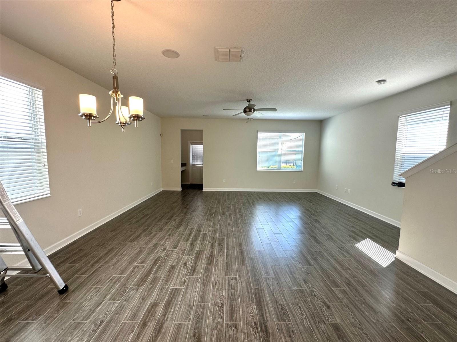 STOREY PK-PH 4 - Residential Lease