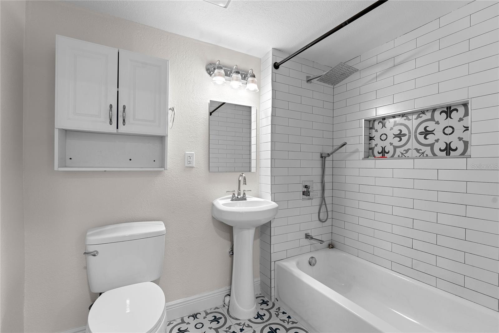 BOCA CEIGA PARK - Residential Lease