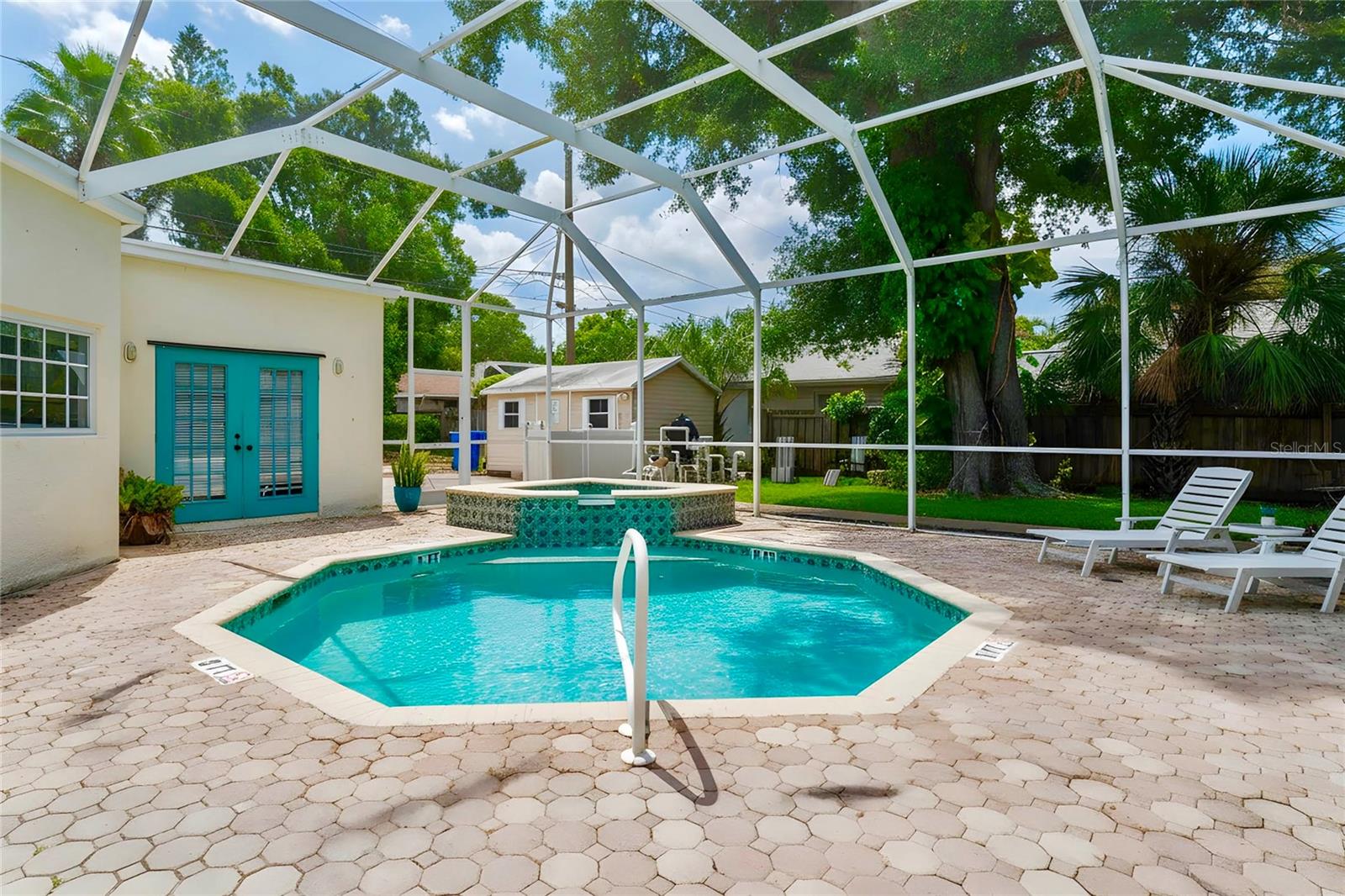 BOCA CEIGA PARK - Residential Lease