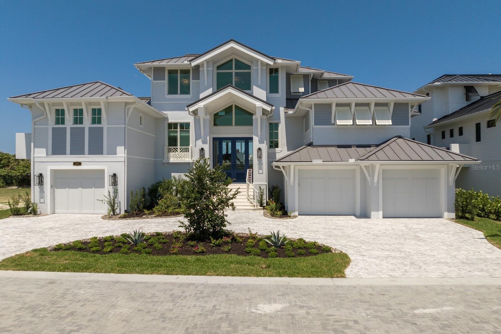858 GRANDE PASS WAY