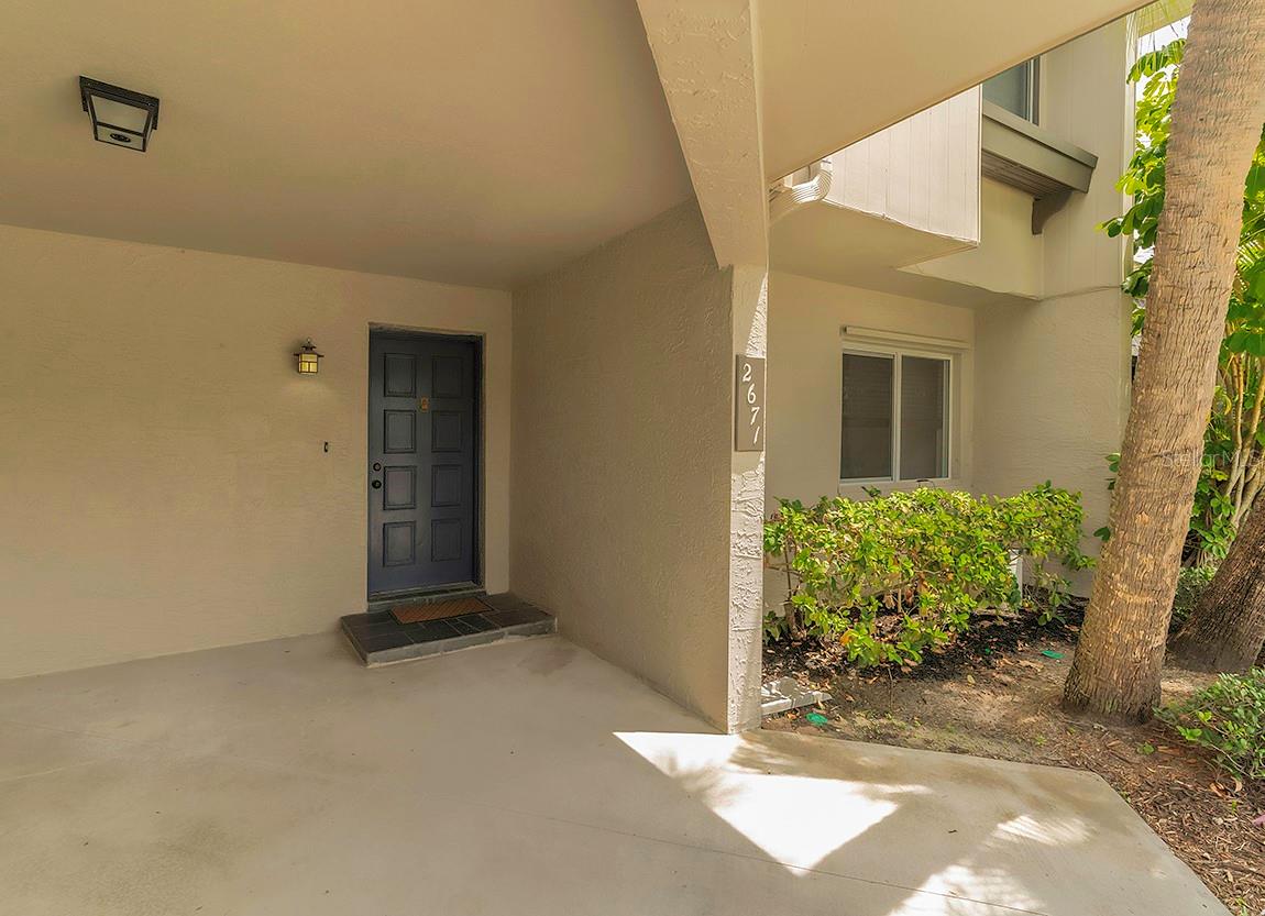 2671 BARKSDALE COURT