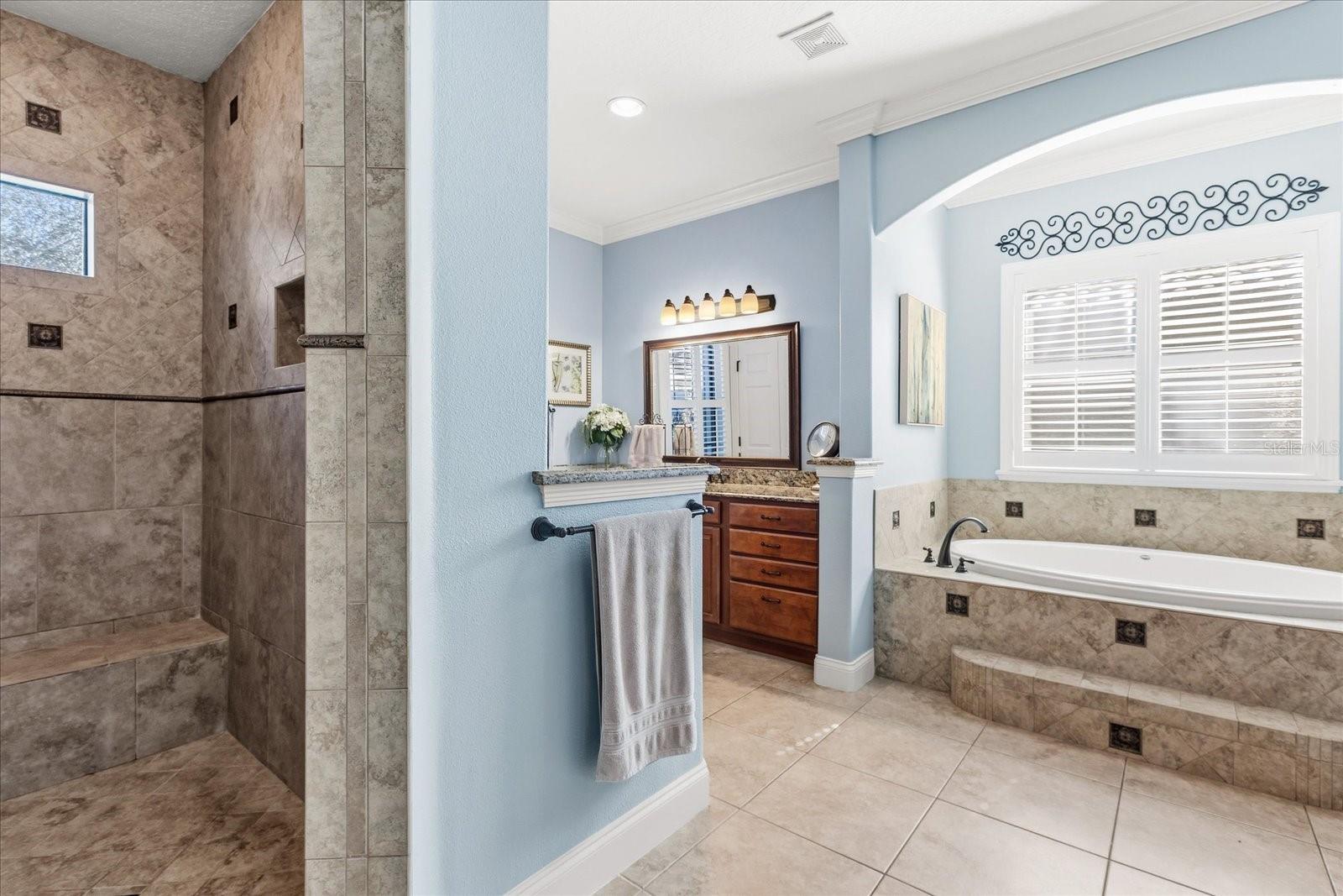 ELLINGTON ESTATES - Residential