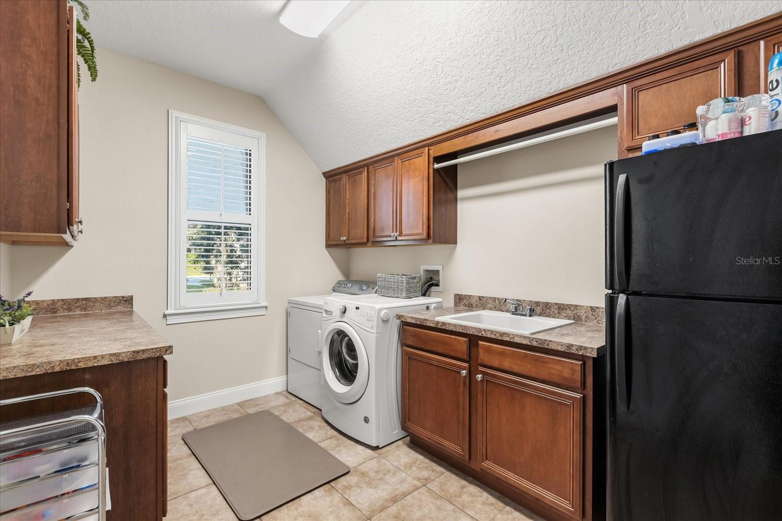 ELLINGTON ESTATES - Residential