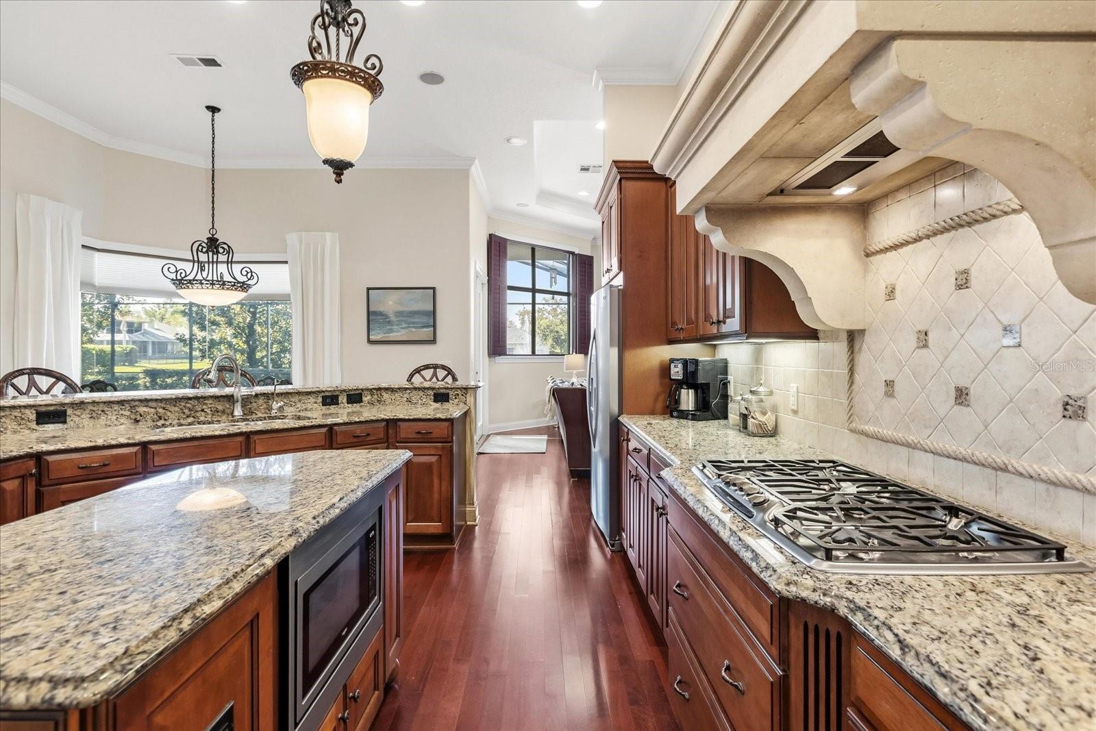 ELLINGTON ESTATES - Residential