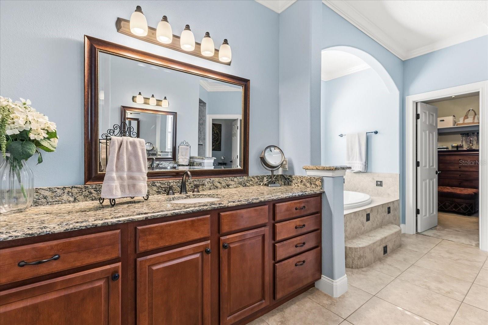 ELLINGTON ESTATES - Residential