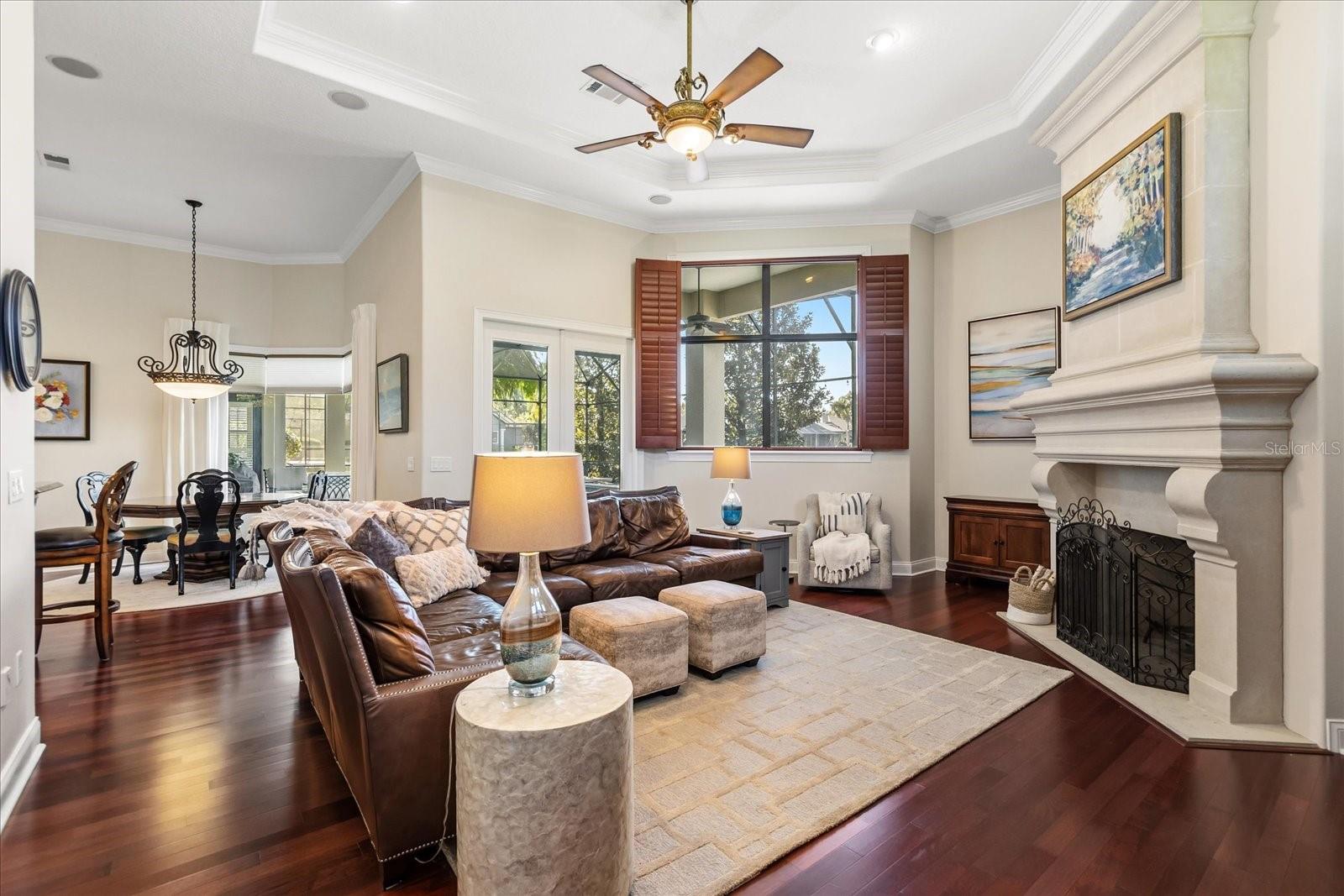 ELLINGTON ESTATES - Residential