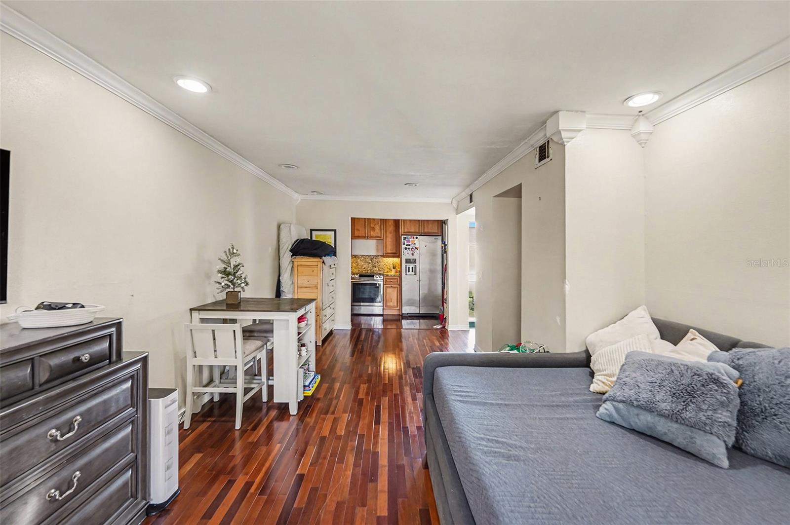 COACHMAN CREEK CONDOMINIUM ASSOCIATION - Residential