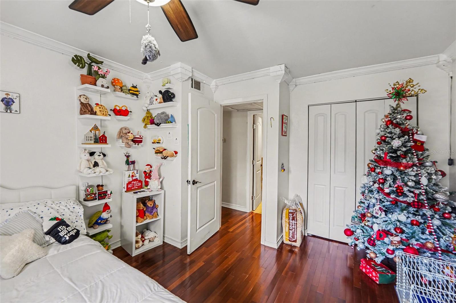 COACHMAN CREEK CONDOMINIUM ASSOCIATION - Residential