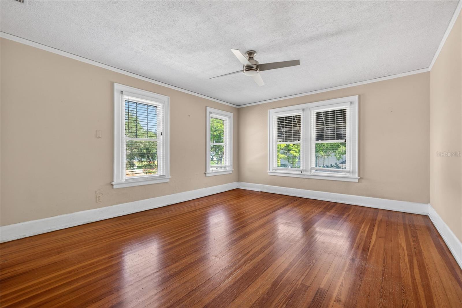 SNELL & HAMLETTS NORTH SHORE ADD - Land