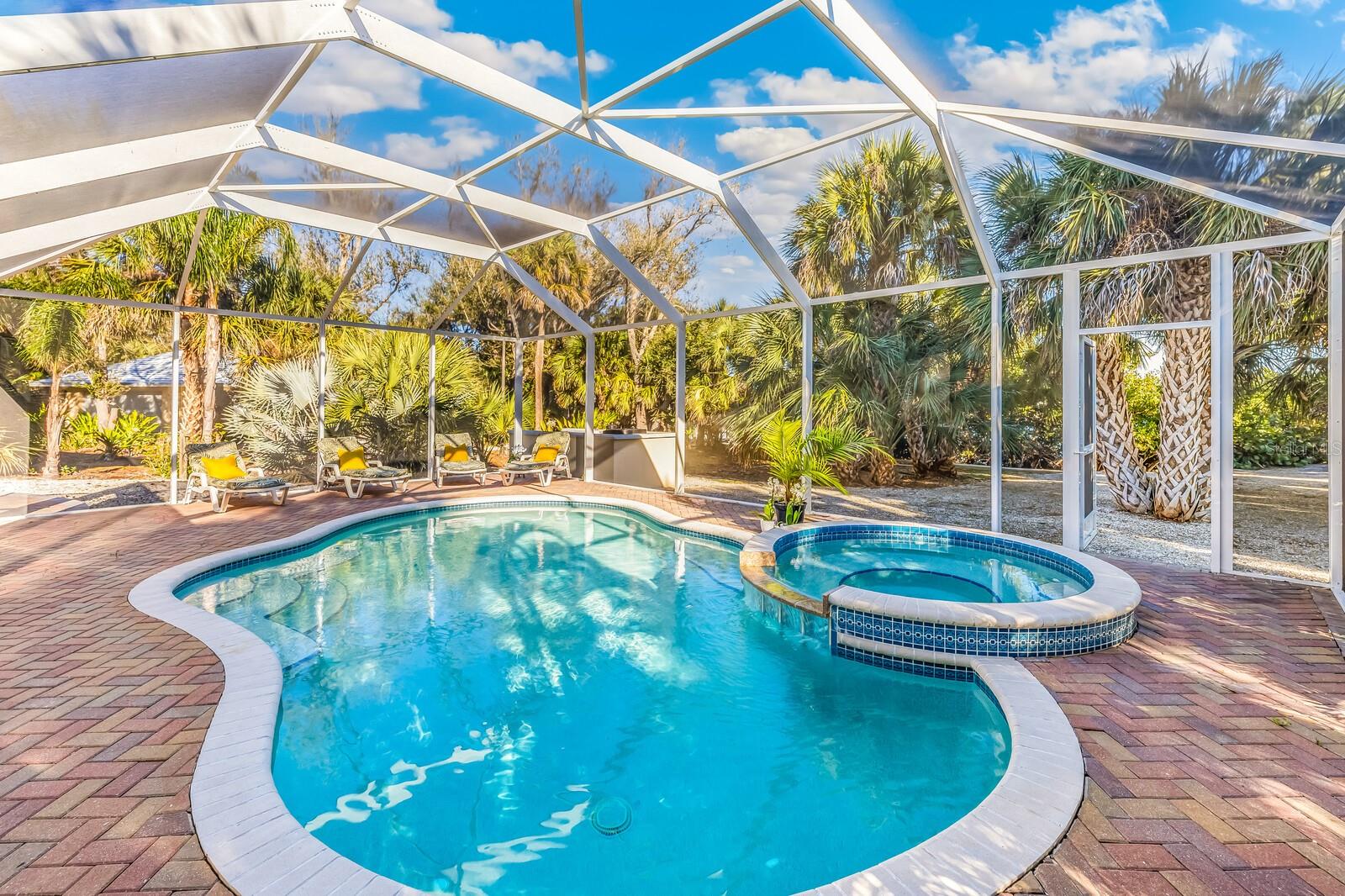 CAPE HAZE - Residential