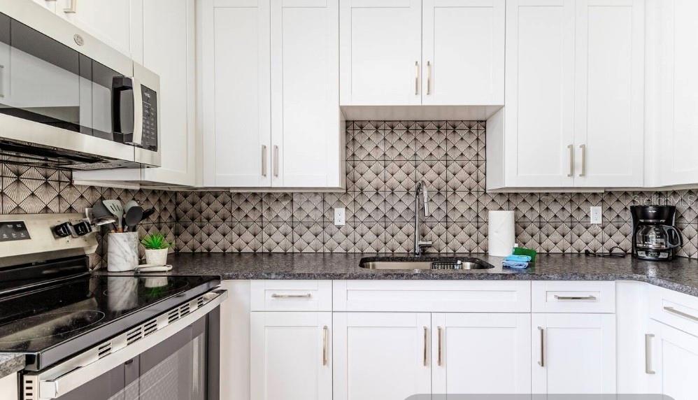 SOUTH LAKELAND ADD - Residential Lease