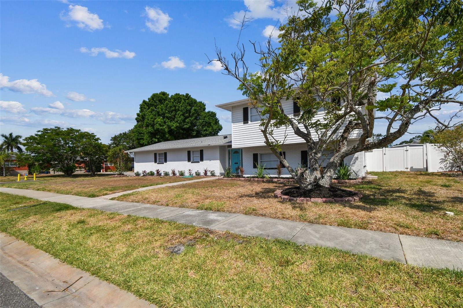 8413 LOPEZ DRIVE