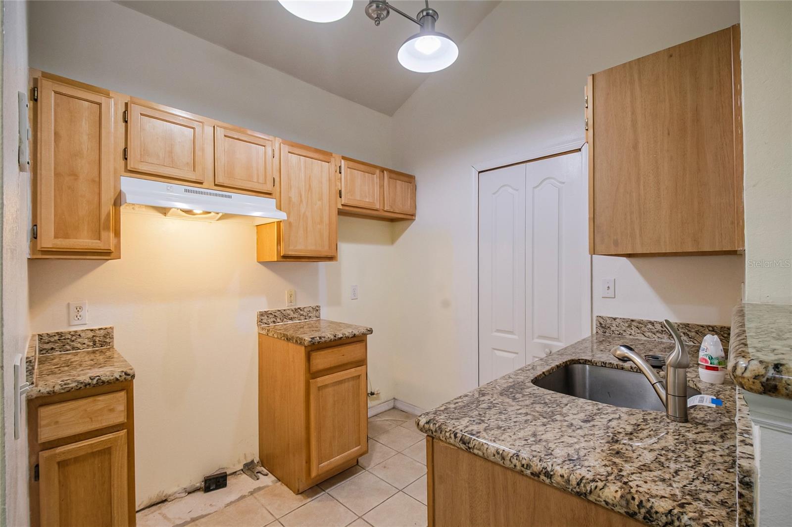 RUNAWAY BEACH CLUB CONDO - Residential