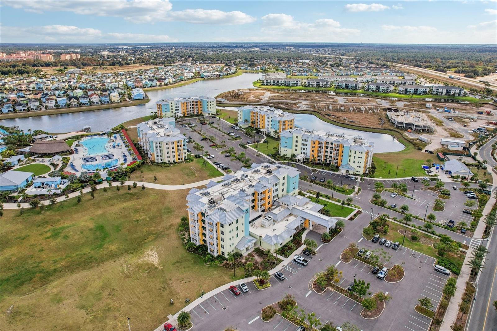 SUNSET WALK HOTEL CONDO PH 1 - Residential