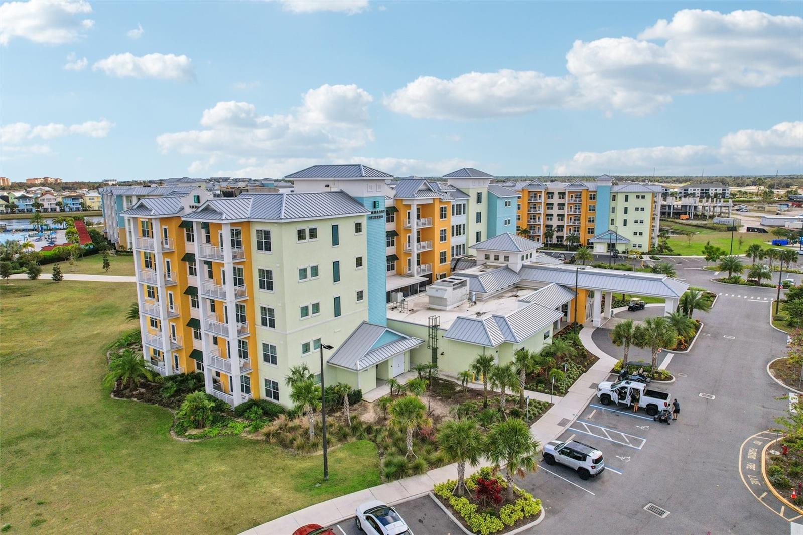 SUNSET WALK HOTEL CONDO PH 1 - Residential