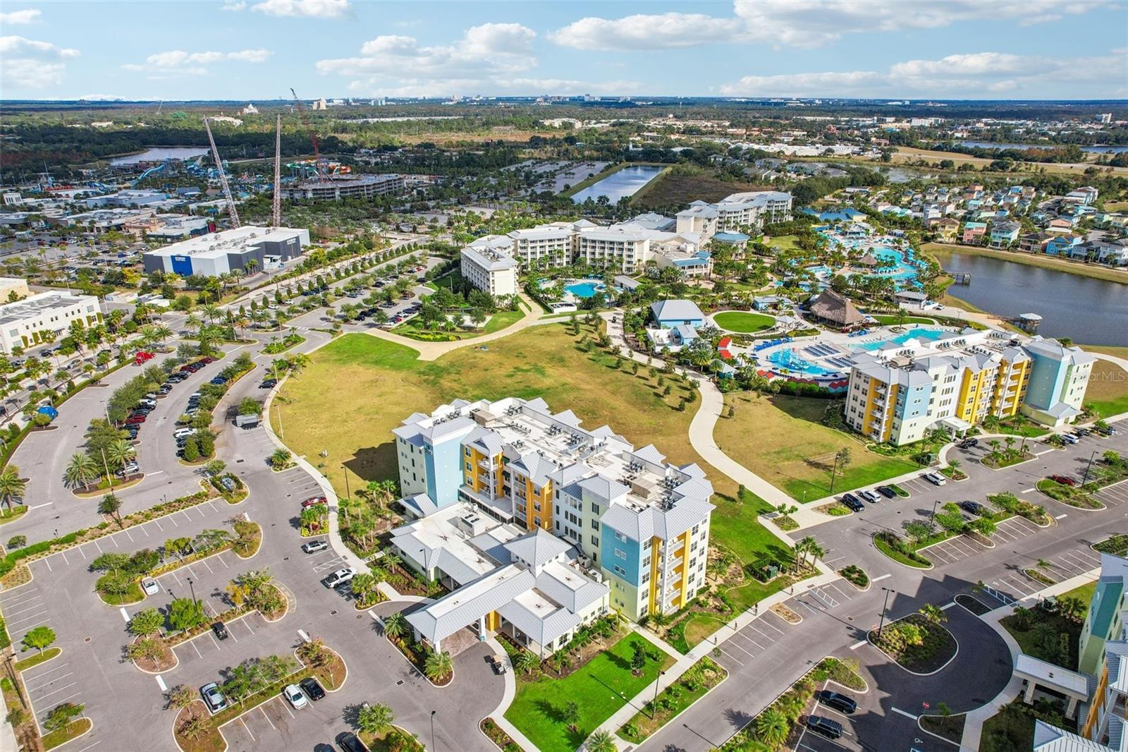 SUNSET WALK HOTEL CONDO PH 1 - Residential