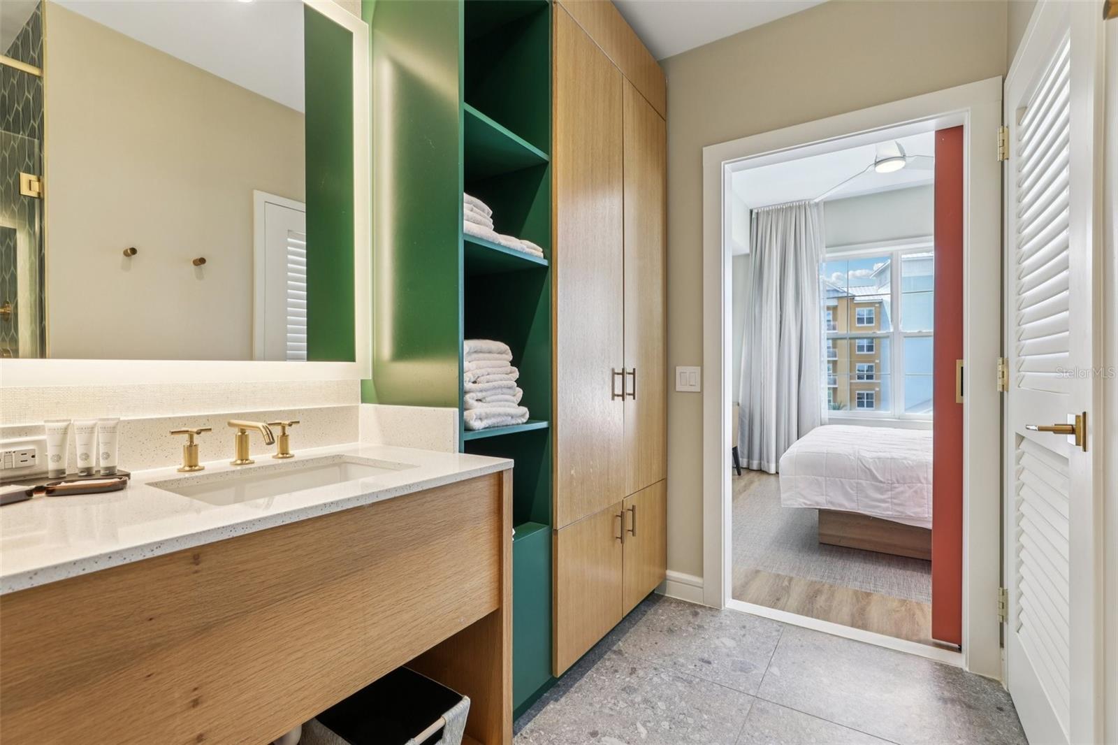 SUNSET WALK HOTEL CONDO PH 1 - Residential