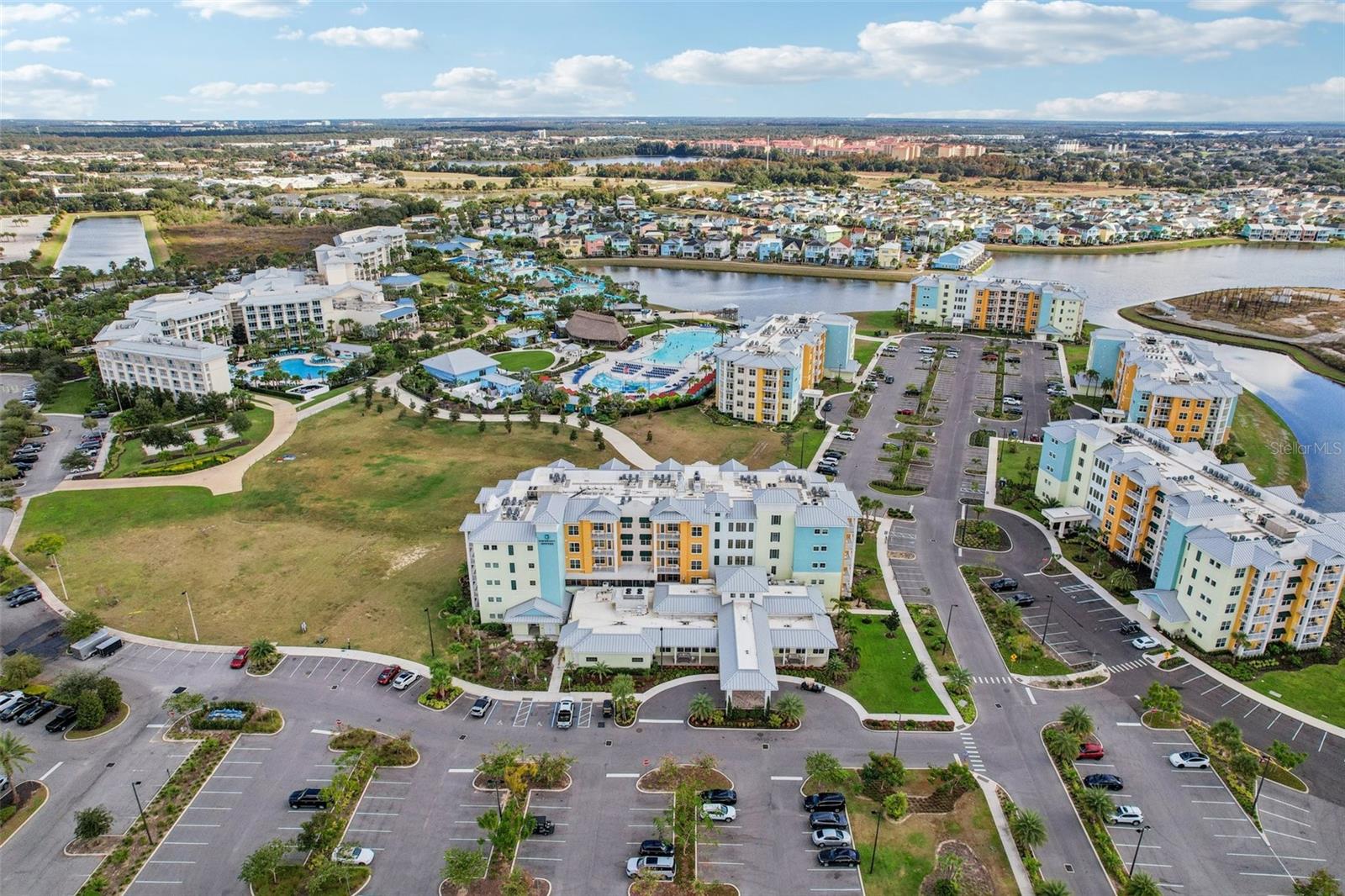 SUNSET WALK HOTEL CONDO PH 1 - Residential