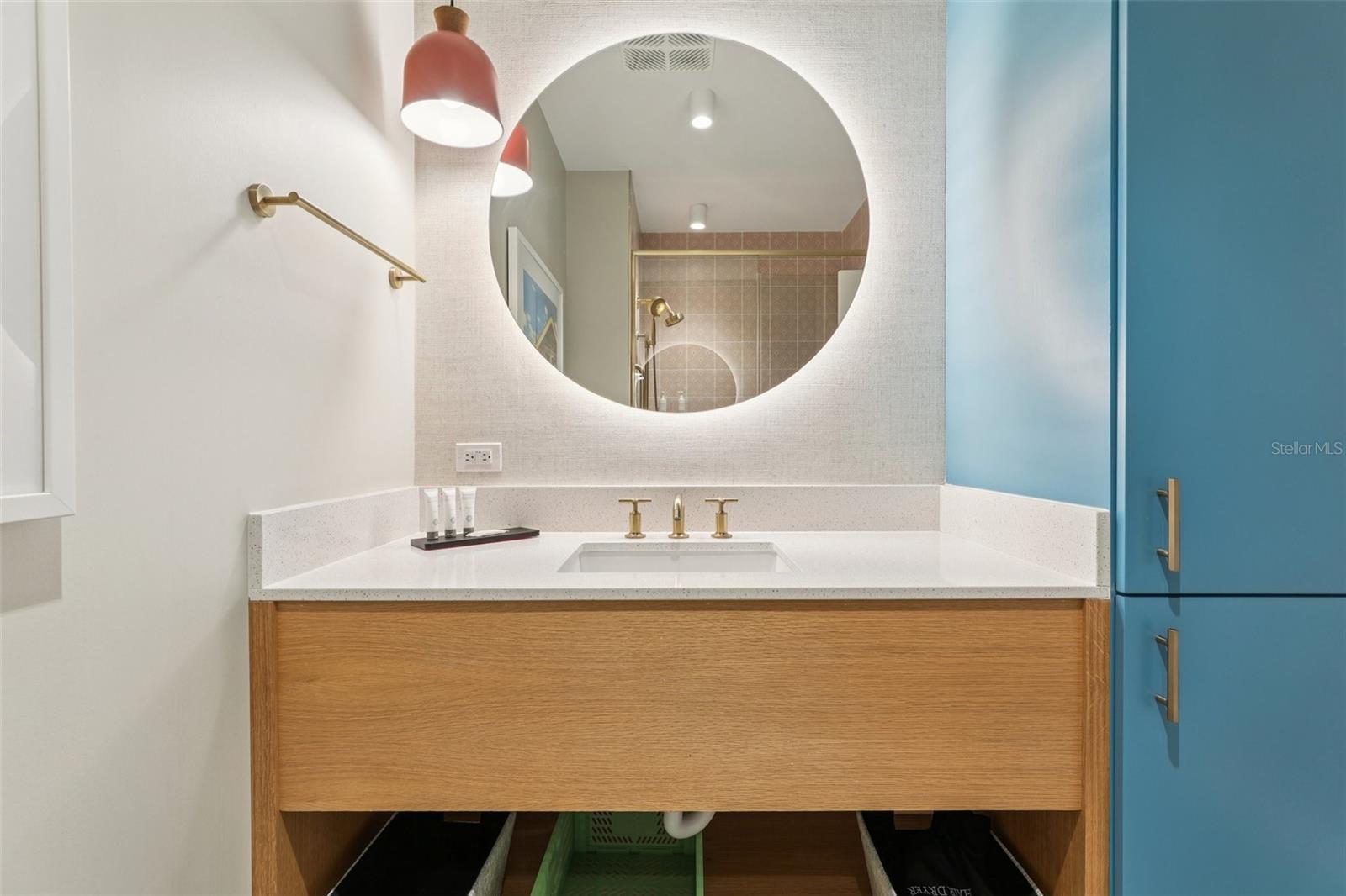 SUNSET WALK HOTEL CONDO PH 1 - Residential